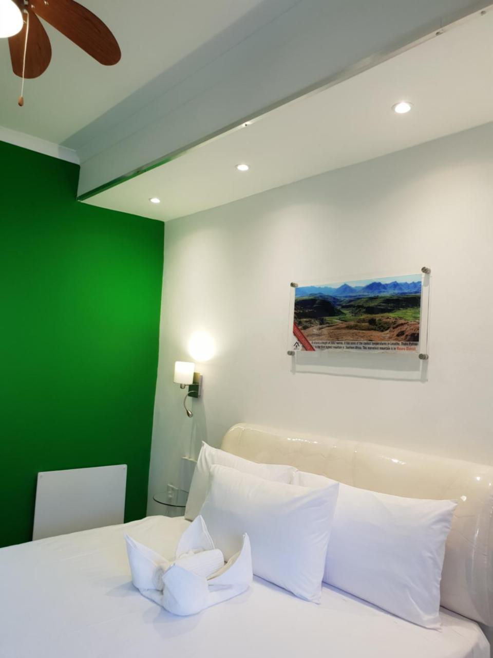 Joy Guest House-Seapoint Maseru Esterno foto